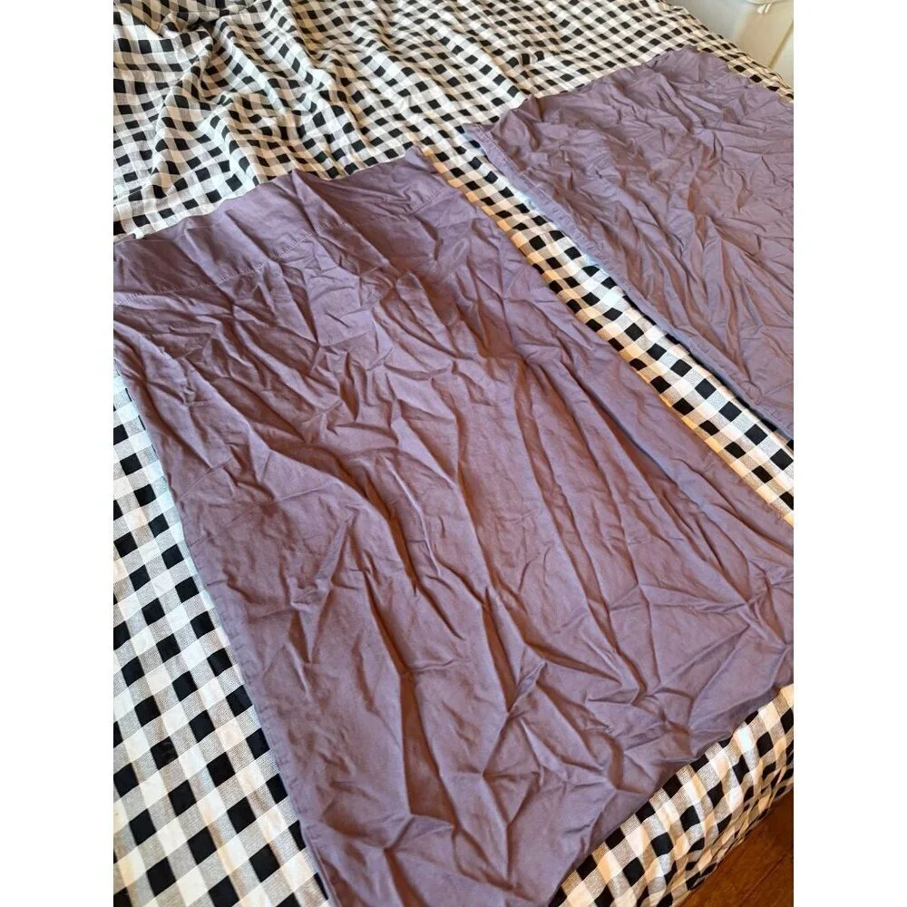 Liz Claiborne 100% Pima cotton standard size purple (2) pillow covers